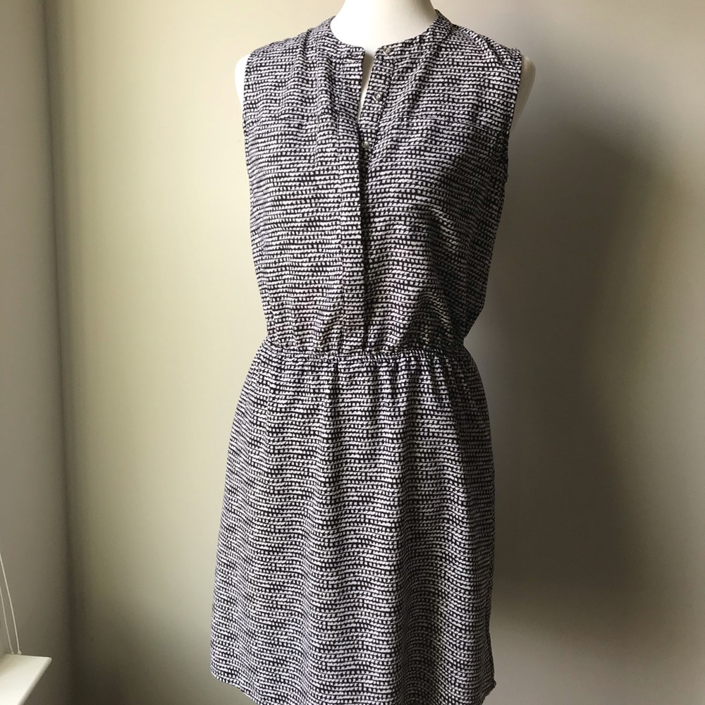 Black and white sleeveless dress